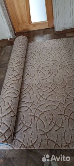 Палас новый