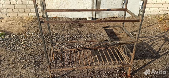 Кованый мангал с крышей бу