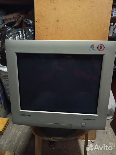 Монитор Samsung 757NF B 17