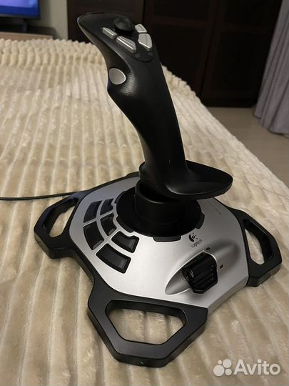 Джойстик Logitech extreme 3d pro