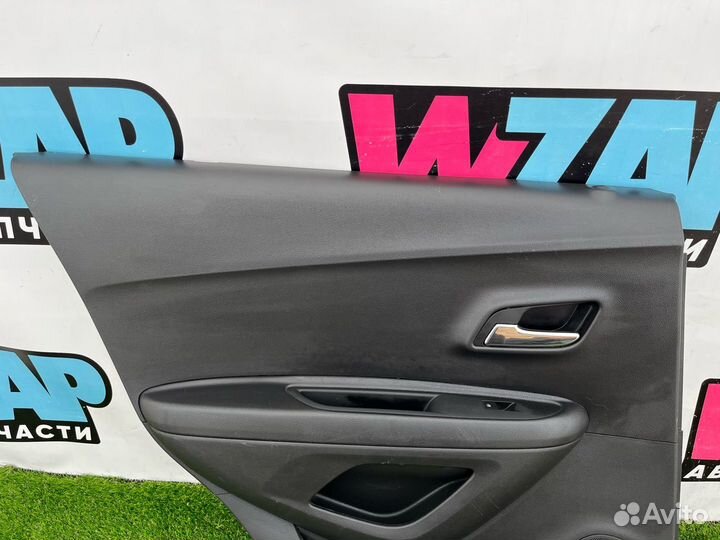 Обшивка двери задней левой Chevrolet Trax рест