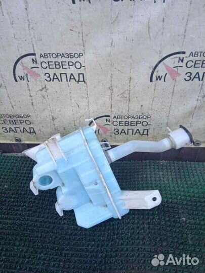 Бачок омывателя Toyota Corolla ZRE150 1ZR
