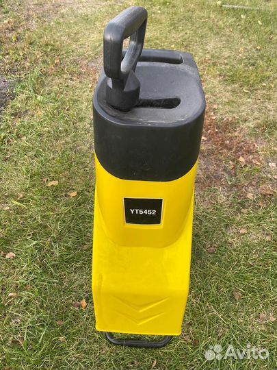 Электроизмельчитель веток