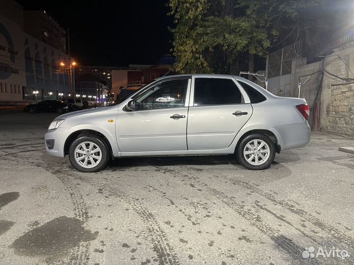 LADA Granta 1.6 МТ, 2015, 360 000 км