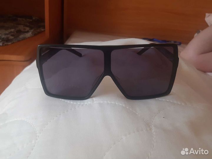 Очки Saint Laurent