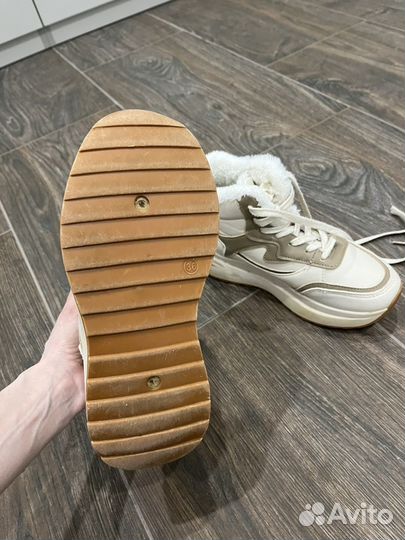 Ботинки кросовки зимние 36