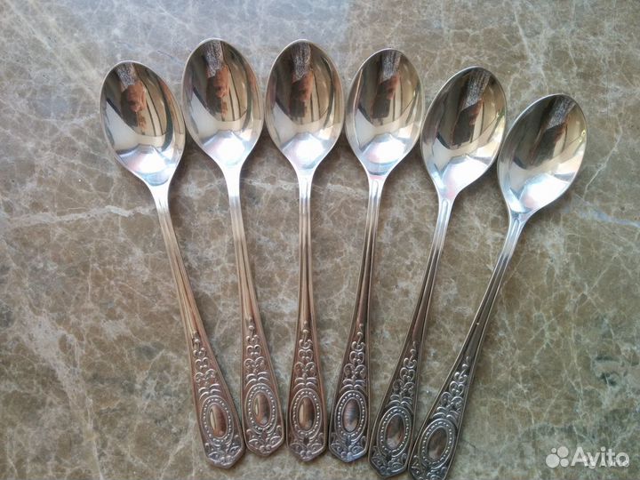Комплекты новых столовых приборов. Кольчугино СССР