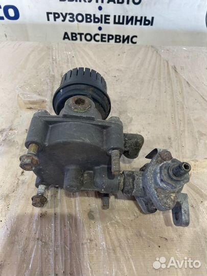 Клапан ускорительный Volvo