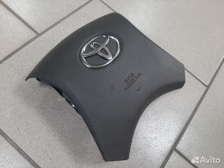 Подушка в руль левая серая Camry 40 (2006-11)