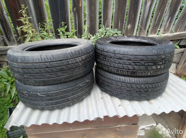 Toyo Tranpath mpF 215/60 R16