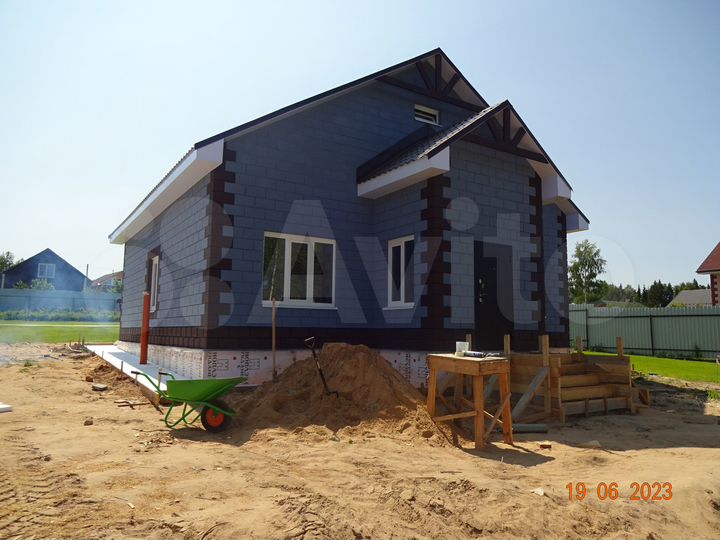 Коттедж 106 м² на участке 14 сот.