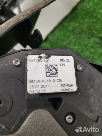 Замок двери передний левый Ford Focus 3 хетчбек