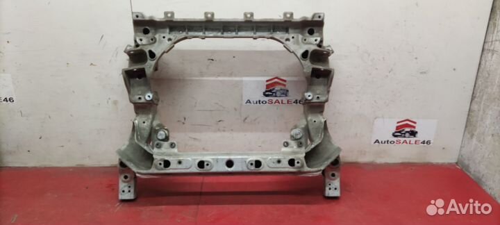 Подрамник Mercedes-Benz GLC X253