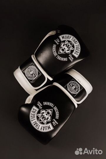 Перчатки боксёрские Hardcore Training 8 oz