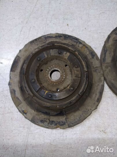 Опора передней стойки VW Transporter T5 7E0412331