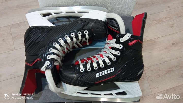 Хоккейные коньки bauer