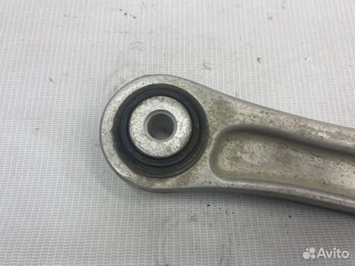 Рычаг задний верхний левый Volkswagen Touareg 1