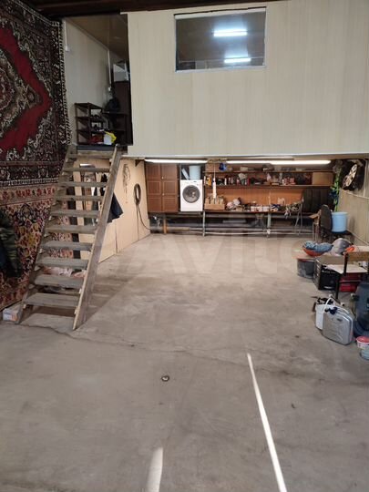 Гараж, > 30 м²