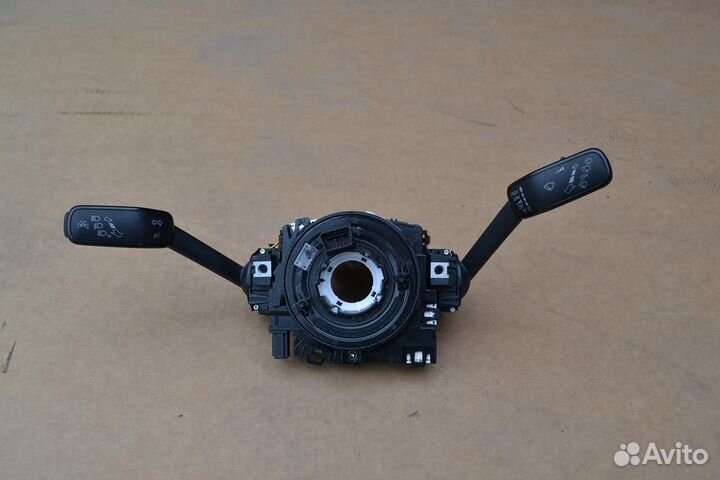 Переключатель поворотов в сборе Golf 7