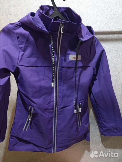 Ветровка для девочки