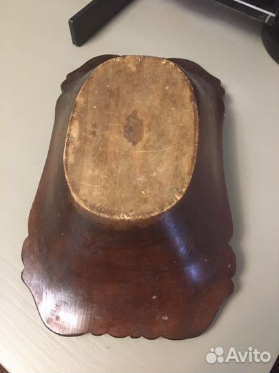 Деревянное резное старинное блюдо