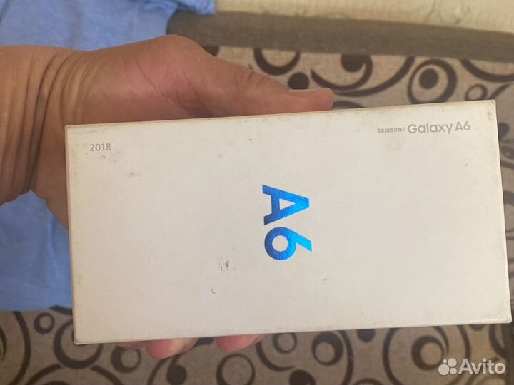 Коробки от телефонов iPhone, samsung