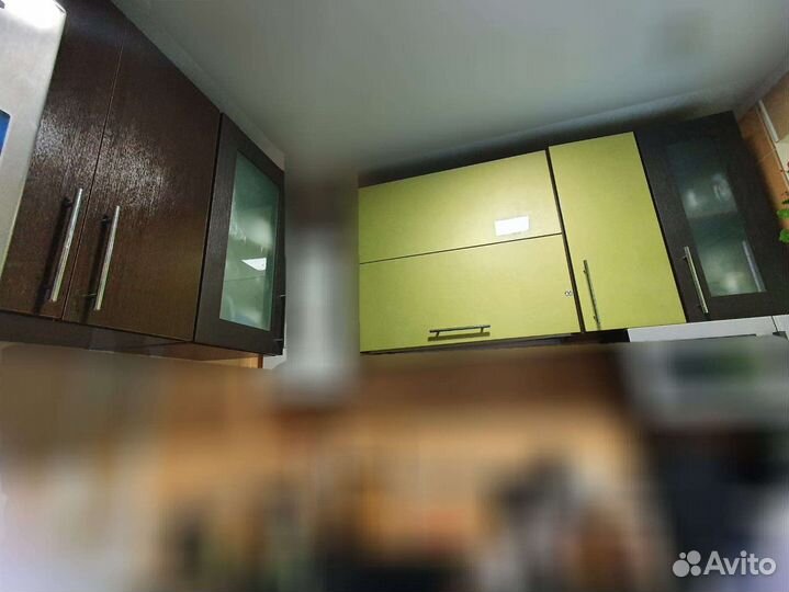 Кухонный гарнитур б.у без техники,мойки и столешки