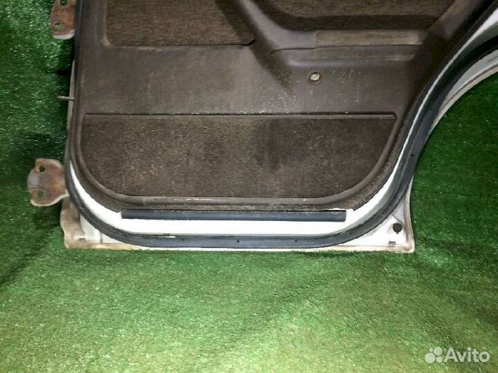 Дверь задняя правая Honda Vigor CB5 CC2 сс3 Белая