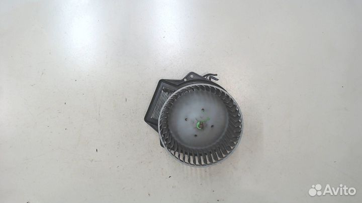 Двигатель отопителя Nissan Elgrand, 1998