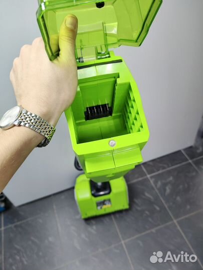 Снегоуборщик аккумуляторный greenworks 40V