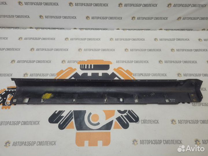 Накладка на порог Kia Sorento I (2002—2006)