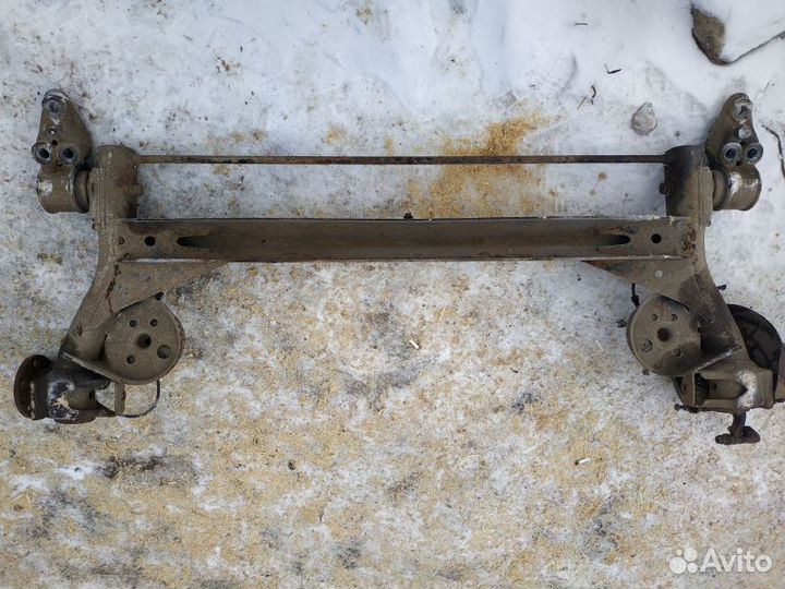 Балка задняя Volkswagen Passat