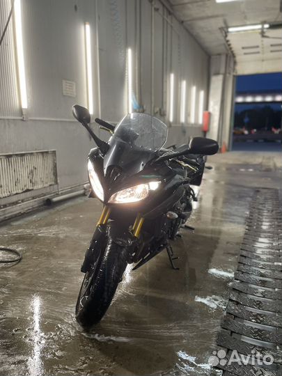 Мотоцикл Yamaha FZ8SA