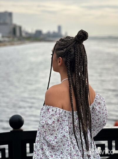 Косы с канекалоном, локоны, укладки