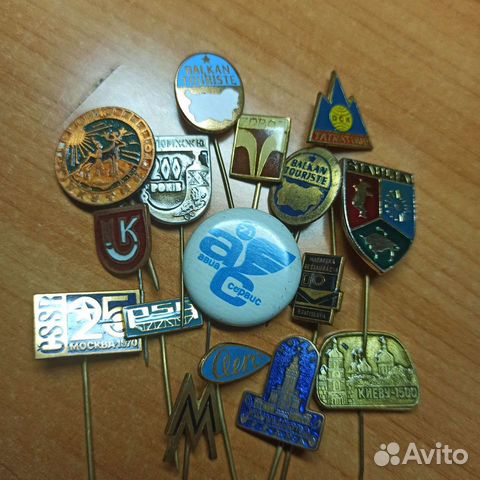 Значки на иголке