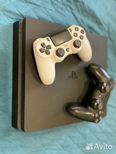 Playstation 4 slim 1tb PS4 + 2 Геймпада