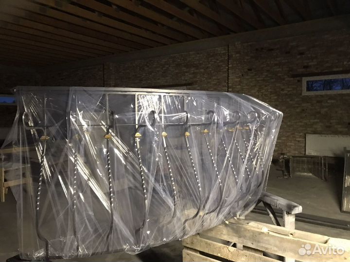 Балконное ограждение с цветочницей