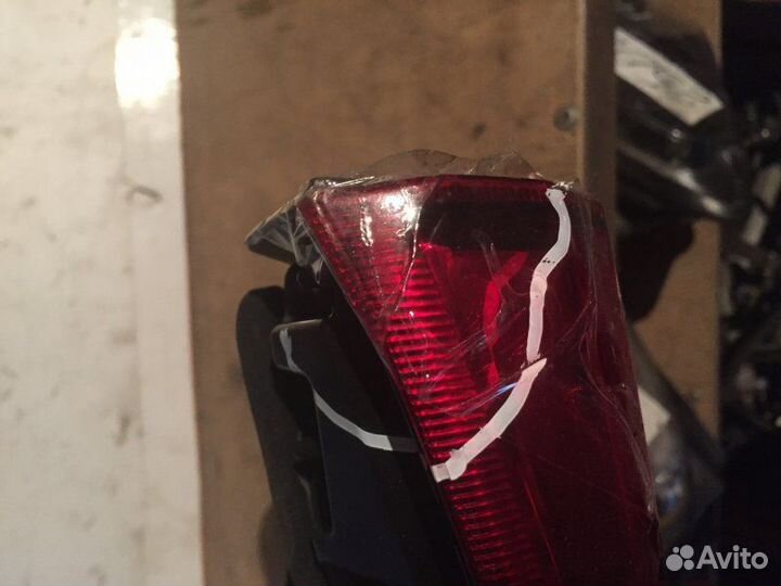 Фонарь задний правый Toyota Land Cruiser J200 2012