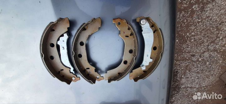 Тормозные колодки рено.саманд