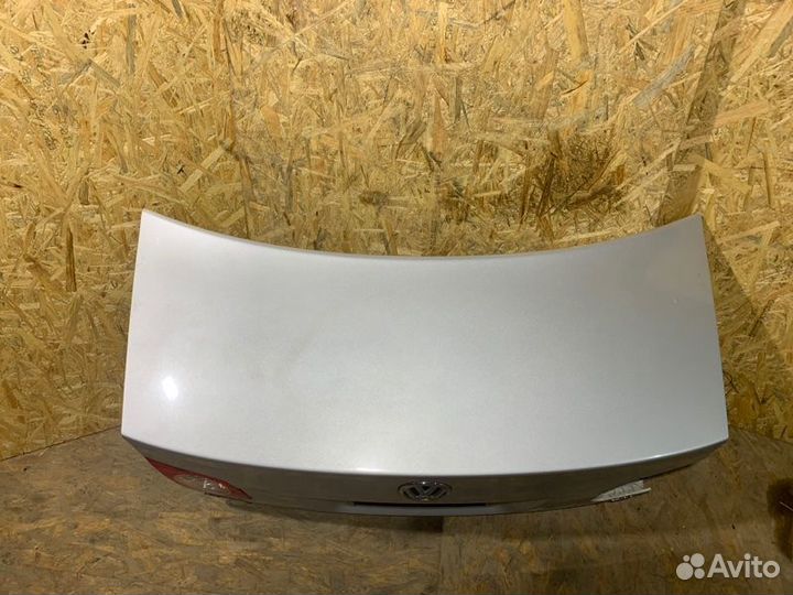 Крышка багажника Volkswagen Jetta 5 седан