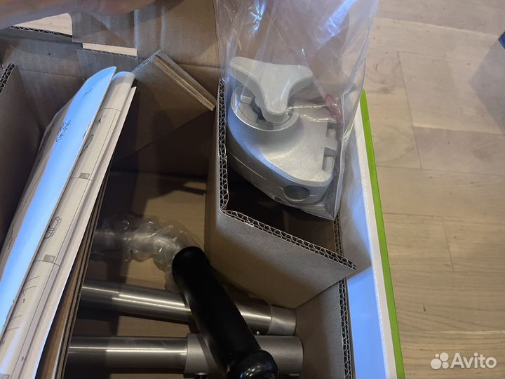 Новый триммер аккумуляторный g-max 40v Greenworks