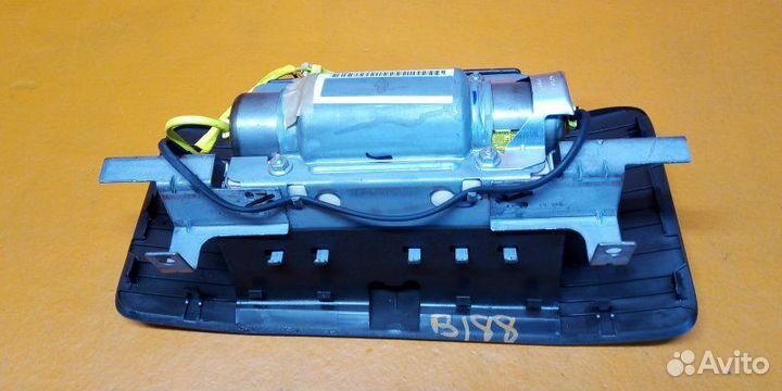 Подушка безопасности пассажира Cadillac Escalade