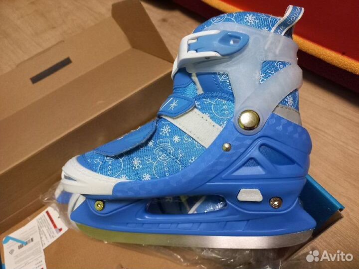 Коньки хоккейные