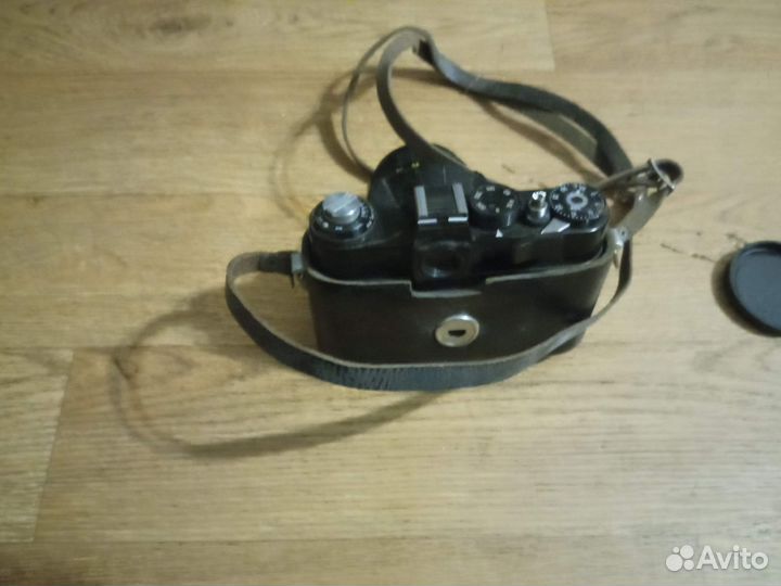 Пленочный фотоаппарат зенит