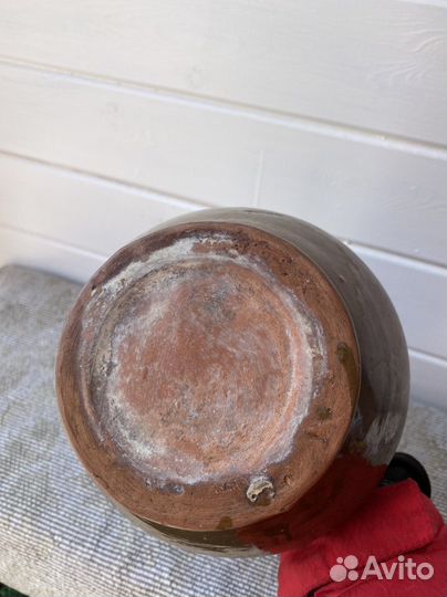 Глиняный кувшин