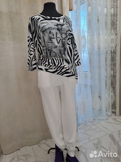 Костюм женский белый оверсайз размер 46-48