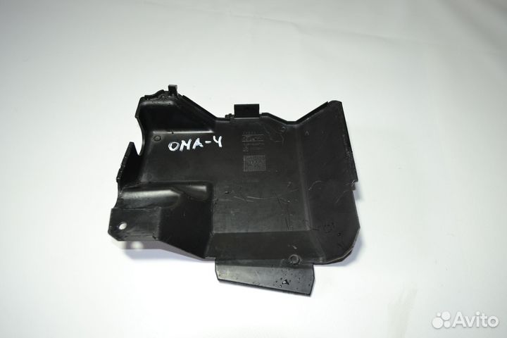 Крышка блока управления Ford Focus 2