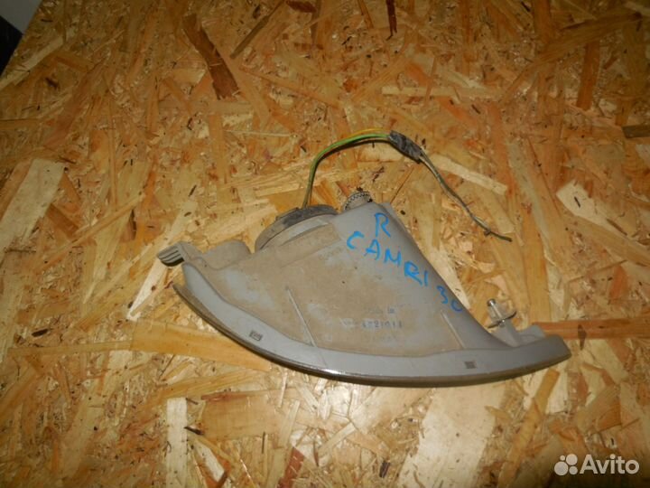 Фара противотуманная правая для Toyota Camry V30