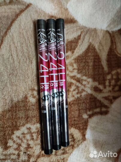 Черная подводка для глаз