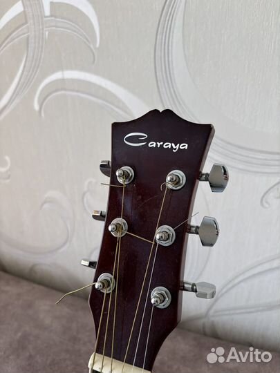 Гитара Caraya